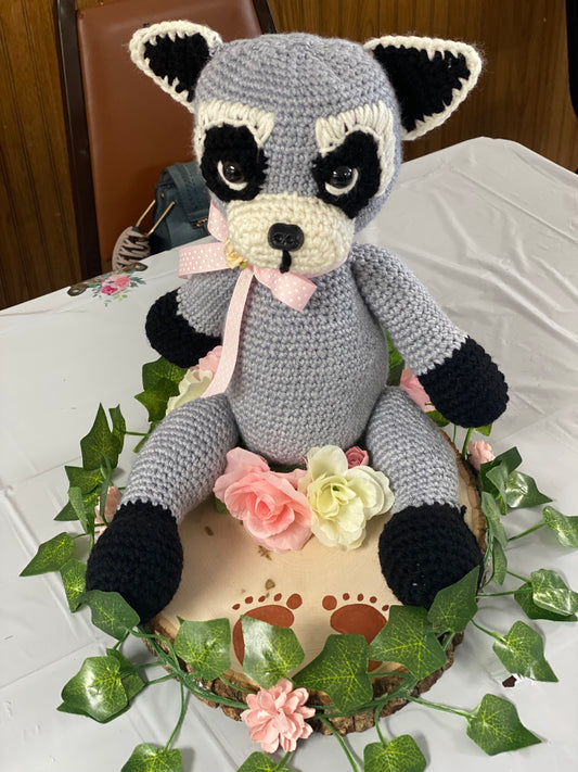 Racoon handmade crochet. Cute Crochet Racoon, Stuffed Animals, Stuffed Toys, Crochet Animals, Crochet Toys, Crochet Soft Toys, Fair Trade Soft Toys